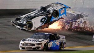 grave accidente nascar