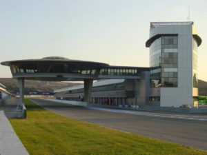 edificio-mirador-y-boxes-web1