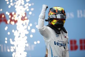Race Winner Stoffel Vandoorne (BEL), Mercedes Benz EQ celebrates in parc farme