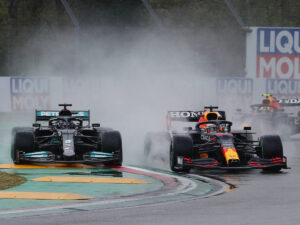 en-directo-gp-de-emilia-romagna-sainz-en-la-lucha-por-el-podio
