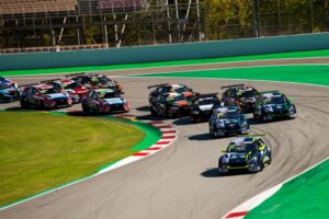 2020-2020 Barcelona Race 2---2020 EUR Barcelona R2, start_32