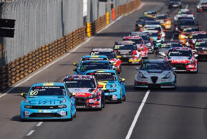 Race-1-start-b