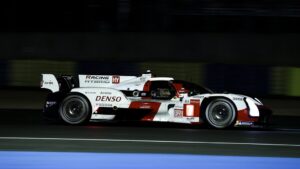 kamui-kobayashi-logra-pole-24-horas-le-mans-2021-toyota-7-202180505-1629402356_1