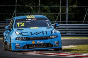 santiago-urrutia-cyan-performa