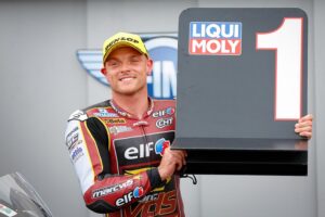 22-sam-lowes
