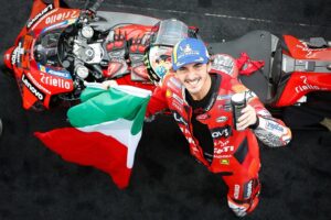 63-francesco-bagnaia_gp_3029.gallery_full_top_fullscreen