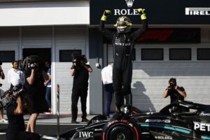 pole-man-lewis-hamilton-merced