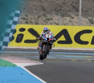 53464_R8_JDR_WSBK_ACTION