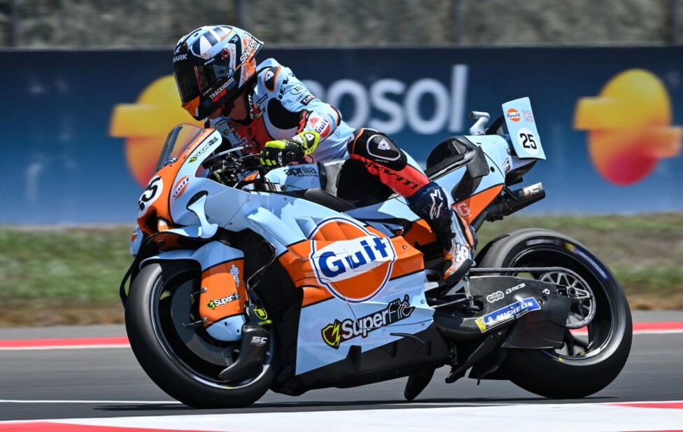 261010-MotoGP-Raul-Fernandez
